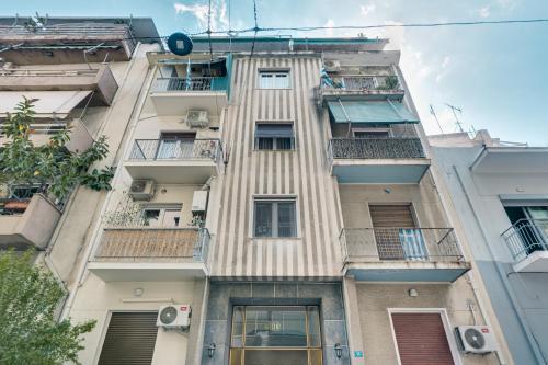 Urban Nest in Trendy Koukaki