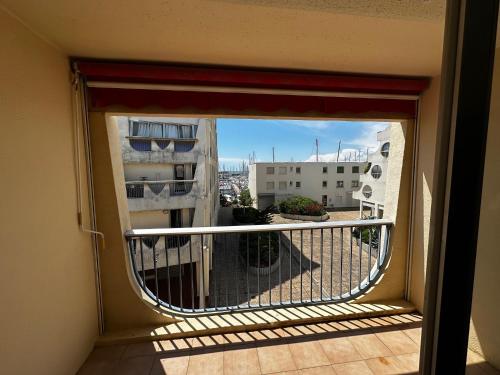 Photo de la galerie de l'établissement Coeur de ville, studio avec parking N73, à La Grande Motte