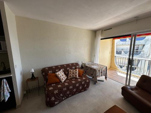 Photo de la galerie de l'établissement Coeur de ville, studio avec parking N73, à La Grande Motte