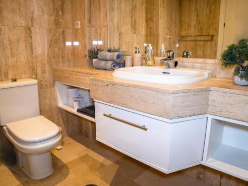 Acogedor apartamento con piscina en Marbella