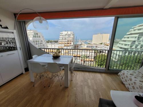 Cœur de ville Appartement t2 cabine pour 4 personnes N127