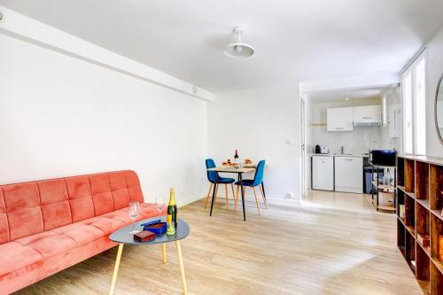 TBS 331 - Charming apartment in Ivry