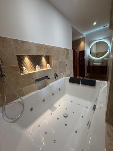 Koupelna v ubytování Suite Luxe Balnéo