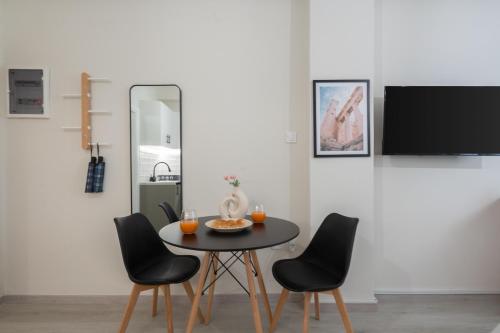 Cozy Studio in Plaka 10 Minutes From Acropolis