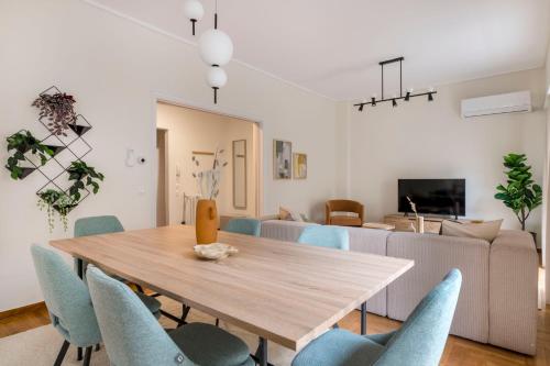Central Cozy Apartments in Plaka by UPSTREET