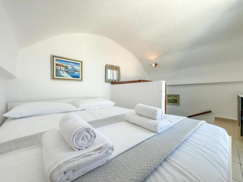 Emerald Seaside Apartment In Pefkohori