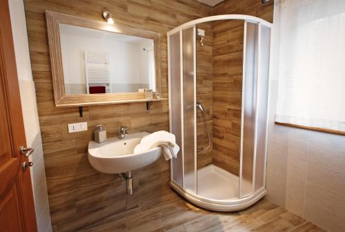 Albergo Diffuso Tolmezzoにあるバスルーム
