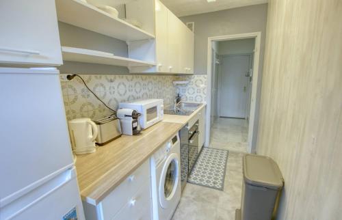 Studio Antibes Centre ville - Parking WIFI Climatisation - LIMESTAY photo 9