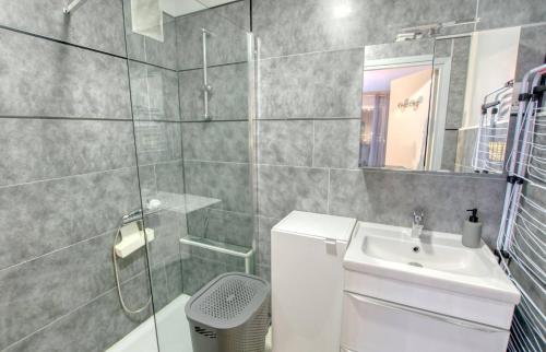 Studio Antibes Centre ville - Parking WIFI Climatisation - LIMESTAY photo 10