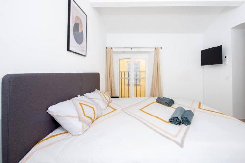 Élégance au Cœur du Vieil Antibes 2 Chambres climatisation 6 personnes photo 8