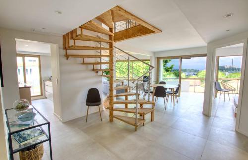 Duplex Vieil Antibes 3 chambres Parking avec vue mer Wifi - LIMESTAY