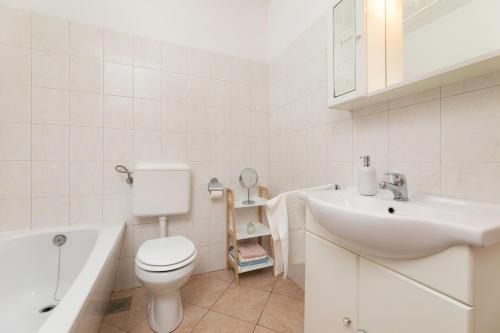 Koupelna v ubytování Elida