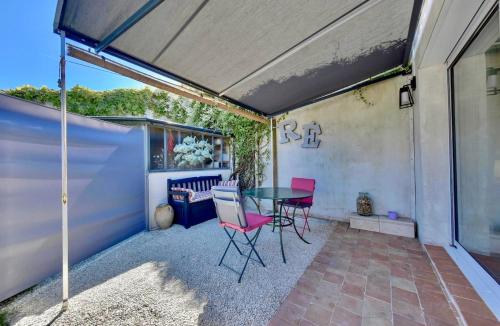 110 L'Annexe Cute house