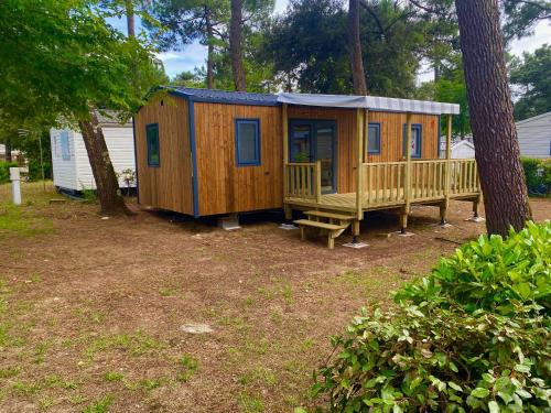 Сад в Camping Les Pins d'Oléron