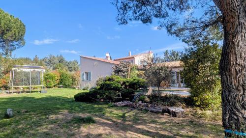 Family villa with pool in Aix-en-Provence