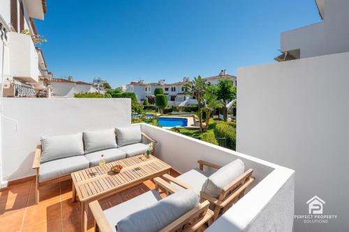Charming Beachside Townhouse in Villacana