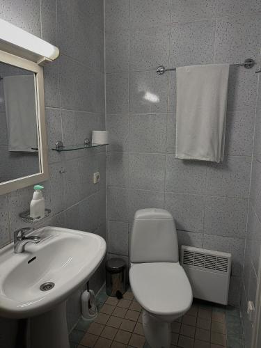 Ein Badezimmer in der Unterkunft Pansionaat Valentina