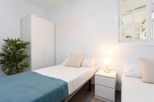El Rebalaje - Pet-Friendly 3-Bedroom Apartment for 6 on the 9th Floor with Lift - Near Metro and Beach