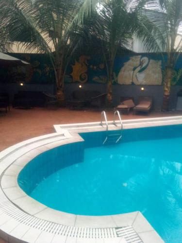Bazén v ubytování De Palms Hotel Port Harcourt nebo v jeho okolí