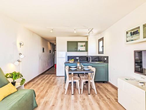 Apartment Les Indes Galantes by Interhome