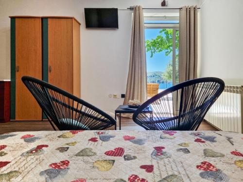 Postel nebo postele na pokoji v ubytování Studio Čipčić-2 by Interhome