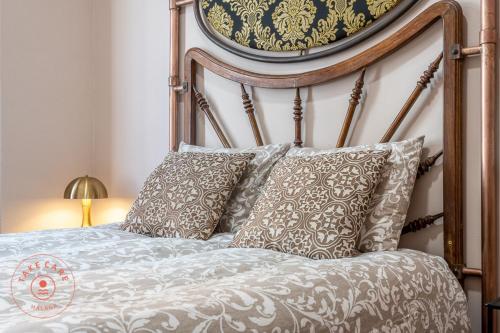 Beautiful Flat Near Plaza Merced