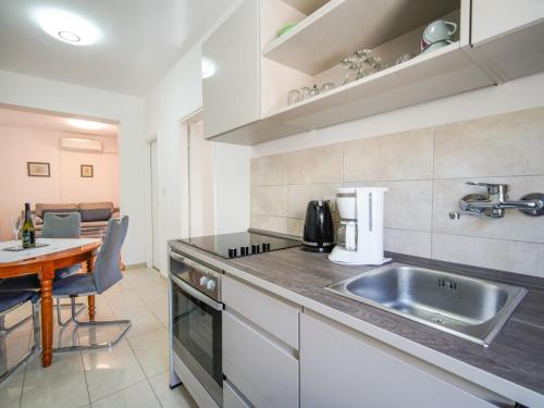 Apartment Olga-4 by Interhome