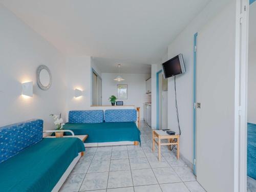Apartment Caraibes-2 by Interhome