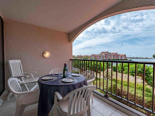 Apartment Caraibes-3 by Interhome