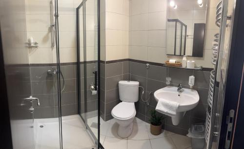 Imagen de la galería de Lucic Rooms & Suites, en Budva