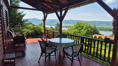 Elefántos Kis Mókus Házikó