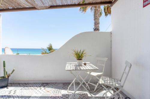 NEPTUNITO: Primera línea con Piscina