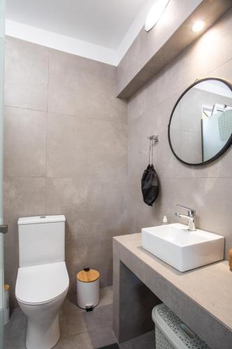 Ένα μπάνιο στο GK Home Apartment I part of Gk Fitness Club