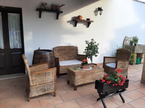 Foto dalla galleria di Casetta Dei Nonni con Giardino, by Apuliahome a Parabita