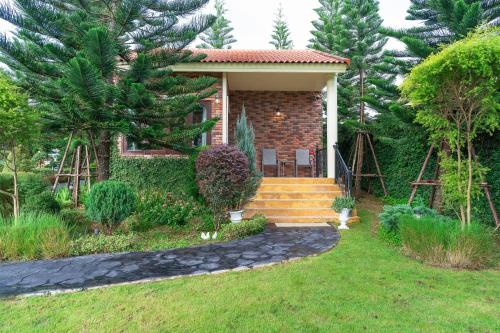 Zahrada ubytování Miranda's House Khaokho มิรันดาเฮ้าส์ เขาค้อ