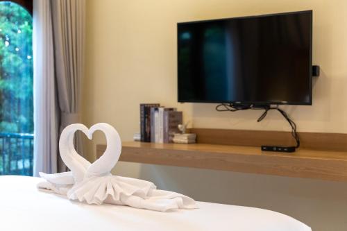 TV a/nebo společenská místnost v ubytování Miranda's House Khaokho มิรันดาเฮ้าส์ เขาค้อ