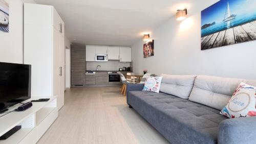 Silver Sun Apartment