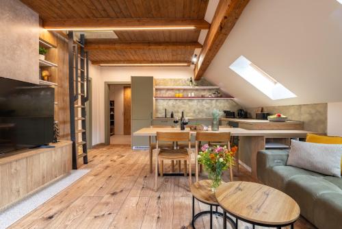 Kuchyň nebo kuchyňský kout v ubytování Apartmány Plavy