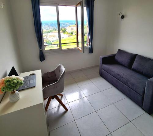 Beautiful 3-room apartment sea view photo 7