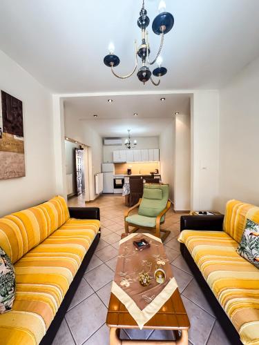 Central Beach Apartment