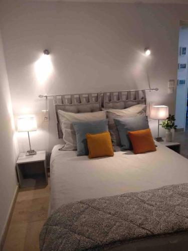 Photo de la galerie de l'établissement Appartement vue mer proche des plages et du centre-ville, à Sainte-Maxime