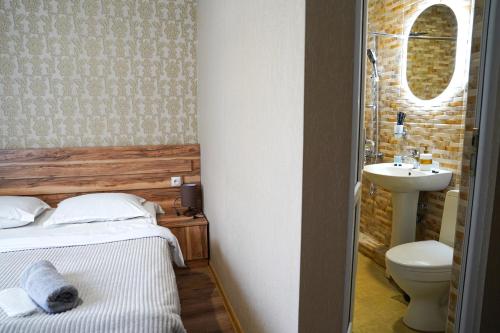 Koupelna v ubytování Hotel Elia Kazbegi