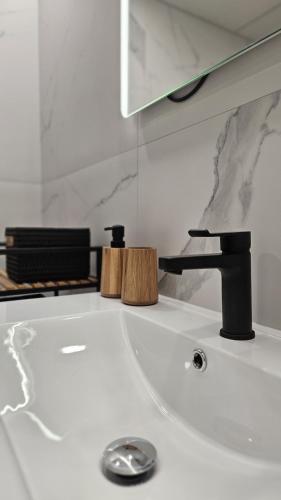 Ambar Beach 216B
