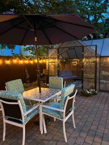 Patio nebo venkovní prostory v ubytování Hudson Guest House