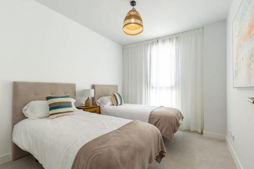 Casa Rosas-luxury central apt Las Mesas Estepona