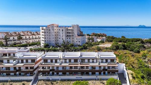 Casa Rosas-luxury central apt Las Mesas Estepona