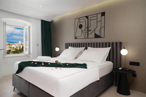 Patricia & Gemini Luxury Rooms