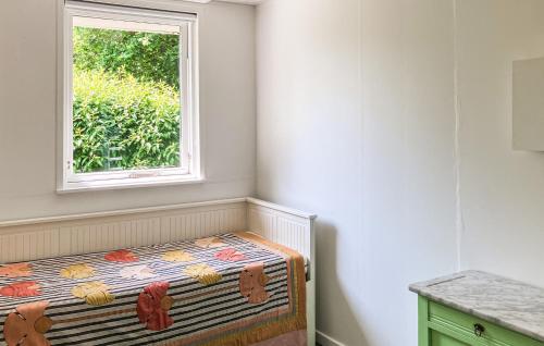 Katil atau katil-katil dalam bilik di 3 Bedroom Cozy Home In Jægerspris