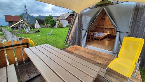Ảnh trong thư viện ảnh của Garden ECO houses Čebelica ở Bohinj