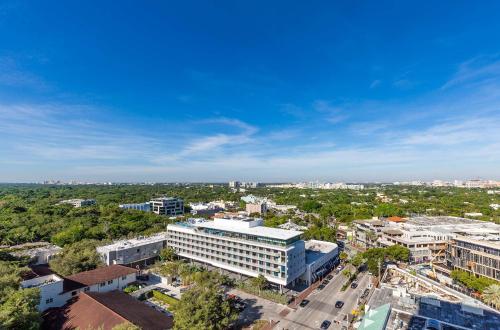 an overhead view of a city with buildings and trees at MVR - Ideal for Business & Weekend Trips in Miami